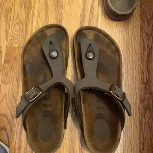 Kids Birkenstock size 33